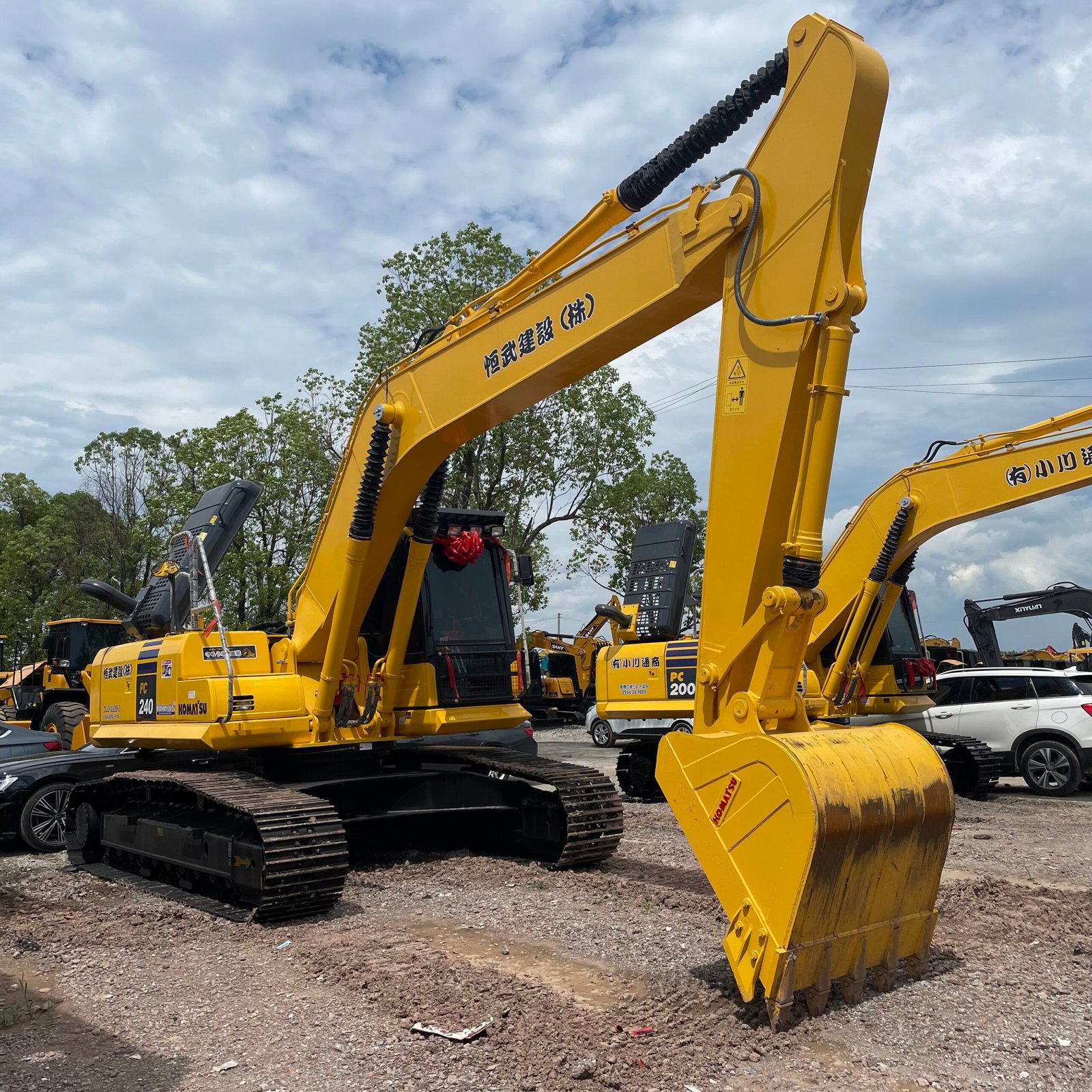 Komatsu PC240 Used Excavator