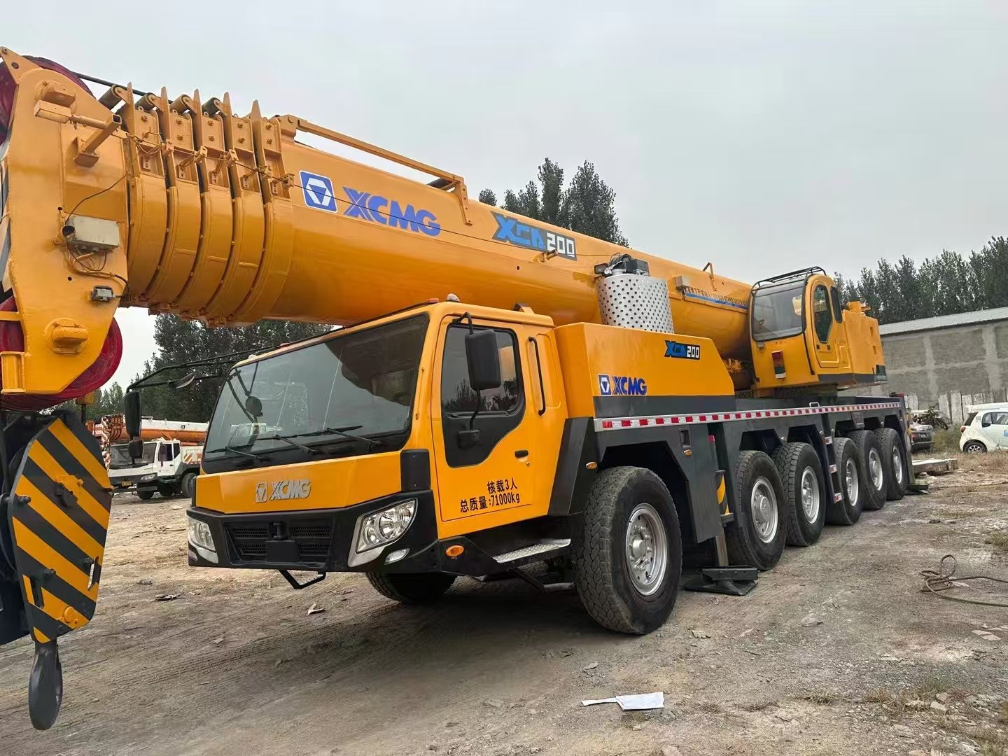 XCMG200-ton crane
